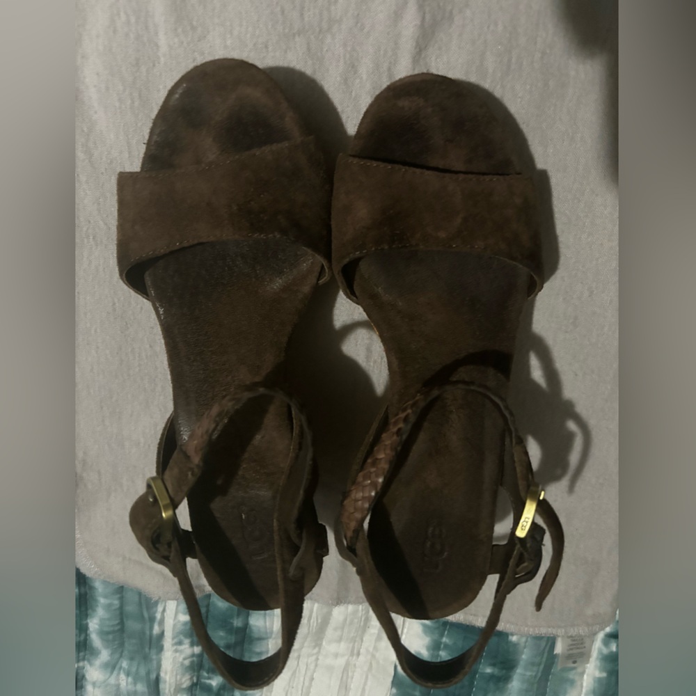 UGG platform shoes